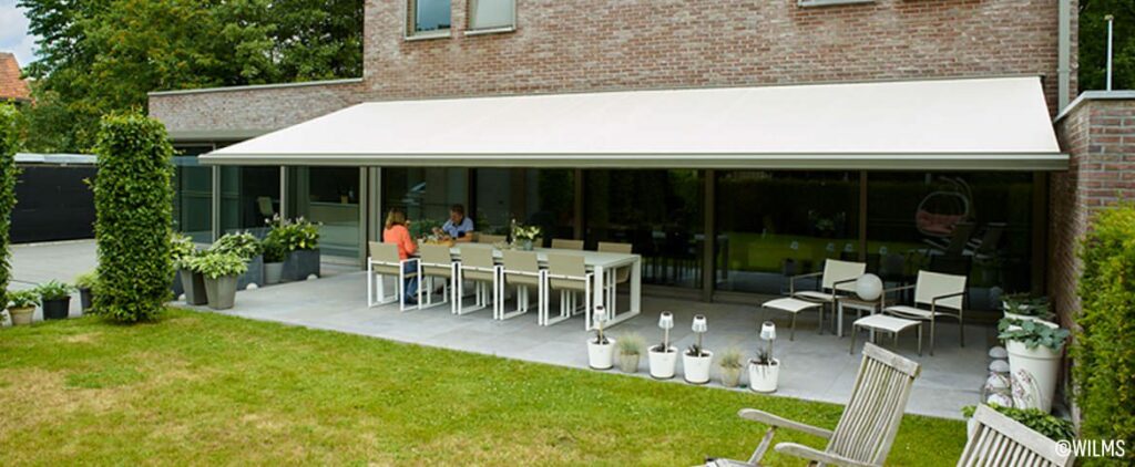 Garder sa maison fraîche en été : les vraies solutions, au-delà de la climatisation