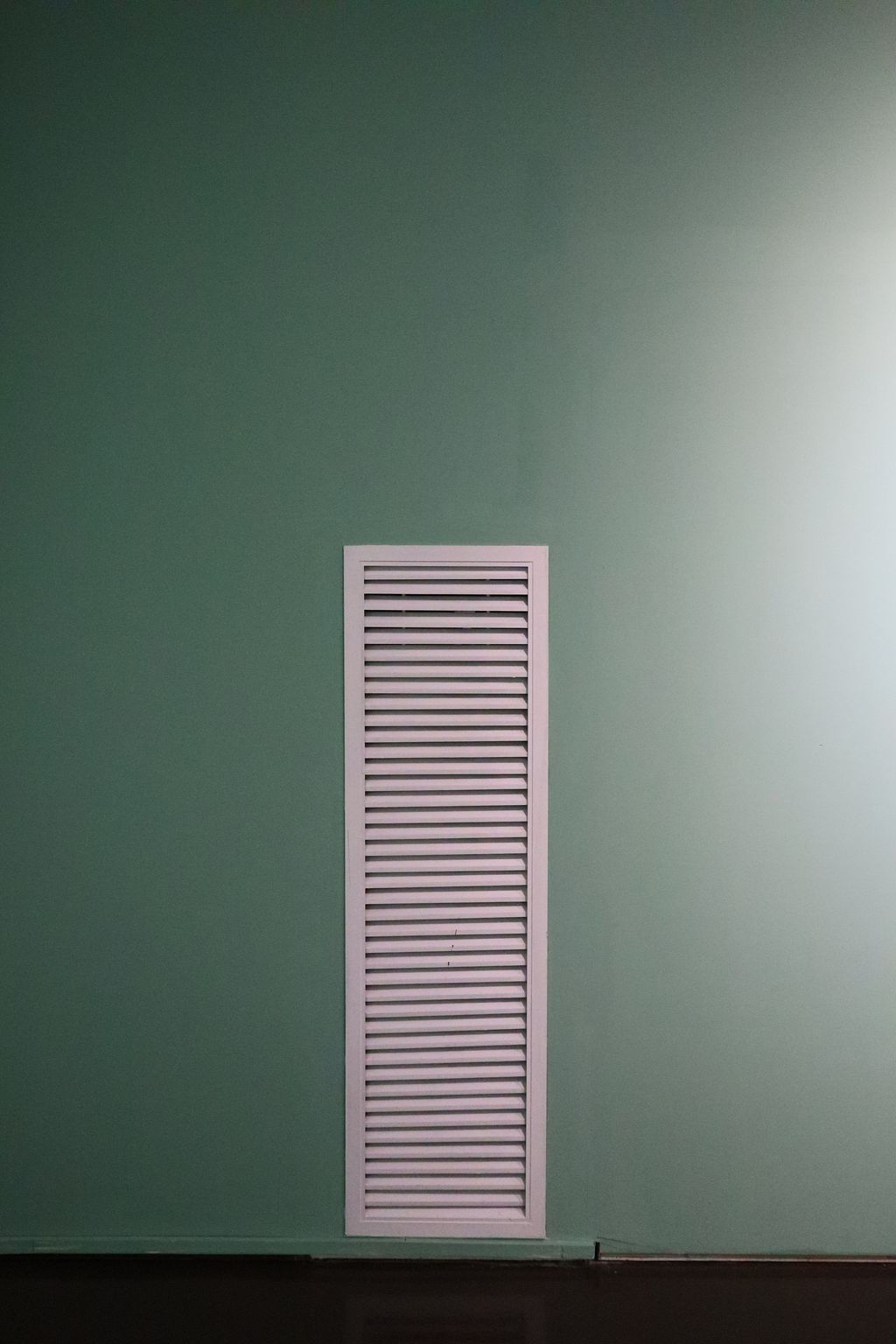 %titre de l'article% Grille de ventilation murale pour le renouvellement de l'air intérieur