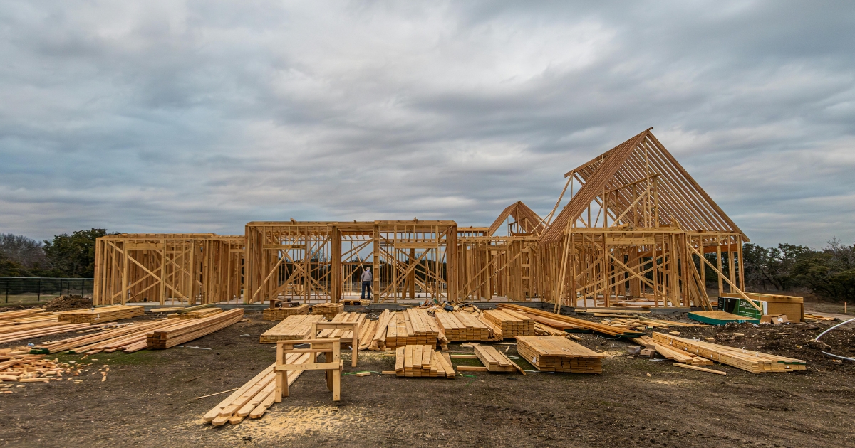 %titre de l'article% Structure à ossature bois en construction : montants, lisses et remplissage isolant